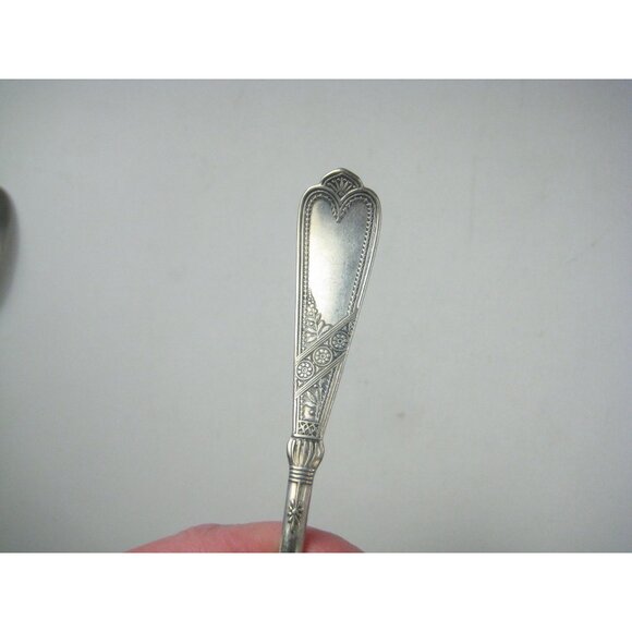 Rogers & Bros AI Silverplate Teaspoons Set 3 Ornate Design - Picture 6 of 8
